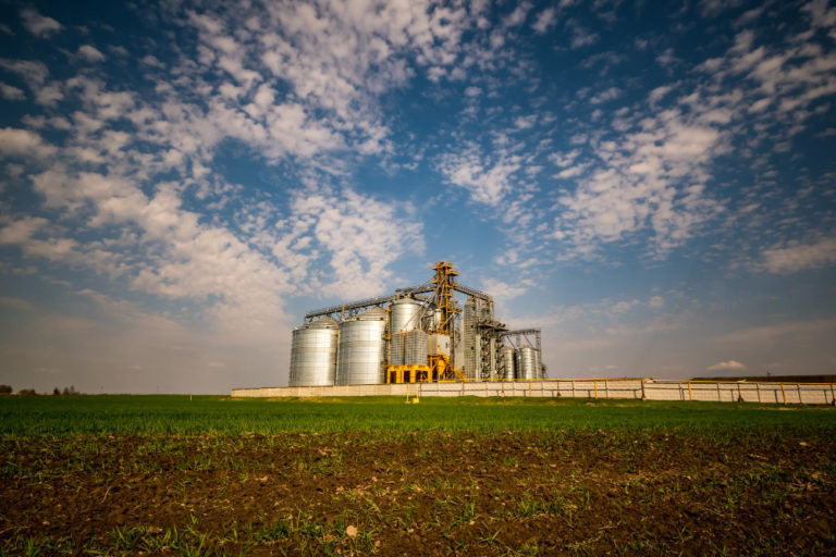 modern-granary-elevator-silver-silos-agroprocessing-manufacturing-plant-processing-drying-cleaning-storage-agricultural-products-flour-cereals-grain-seed-cleaning-line