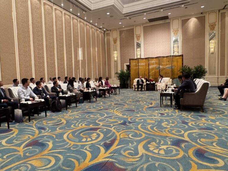 Meeting with Jilin provincial government