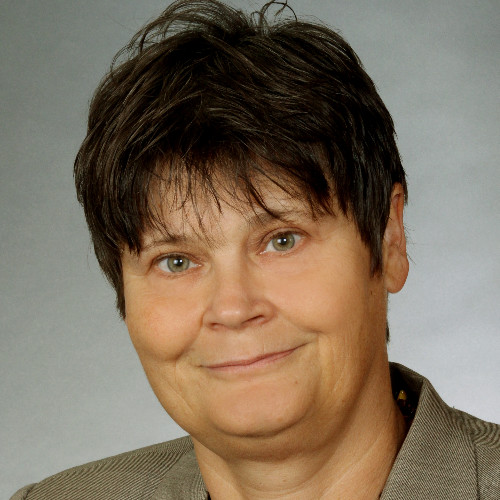 Dr. Eva Sternfeld