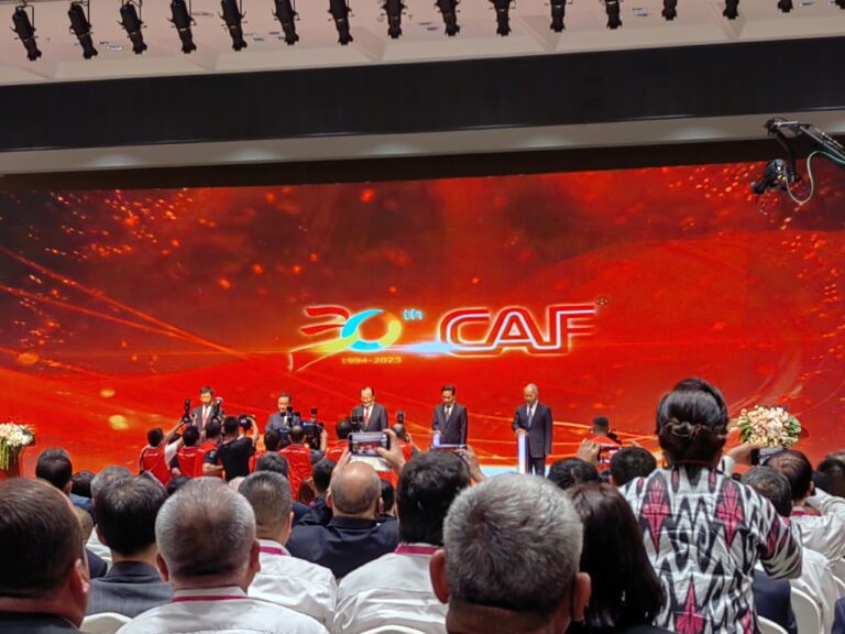 Opening of the 30th Yangling High-Tech Agriculture Expo with Chinese Agricultural Minister TANG Renjian, Shoeret Zakir, Governor of Shaanxi Province ZHAO Gang, and Argicultural Vice Minister MA Youxiang (left to right)